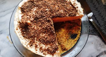 Gâteau glacé au fromage et bananes