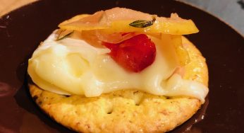 Brie à la poire et aux canneberges