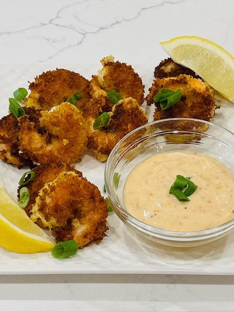 #recettesfamille #recettecrevette #superbowlrecette #crevettesbangbangsansfriteuse #recettedefamille #recettesansnoix #recettesansarachide #crevette #crevettes #recettecrevettes #crevettesbangbang #recettecrevettesbangbang #finguerfood #entreeàpartager
