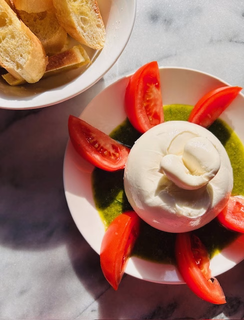 #recettesfamile #recettesansnoix #recettesansarachide #burrata #entrée #entréeété #tomate #pesto #pestosansnoix